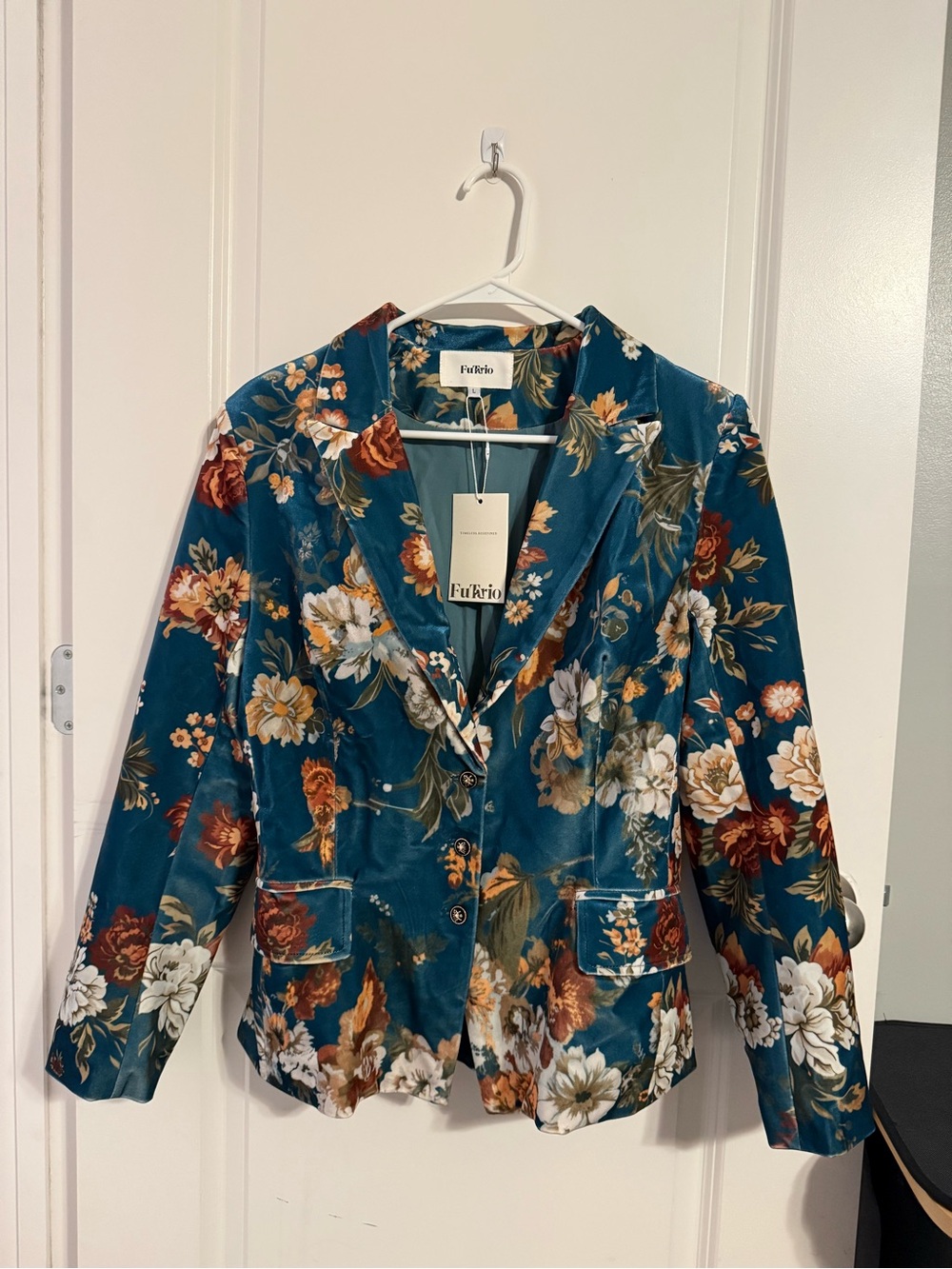 NWT FuTario Blazer!!